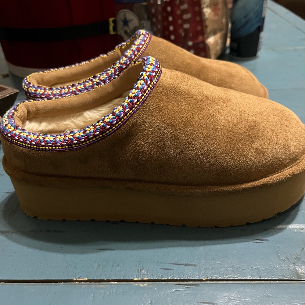 Madden Girl Clogs